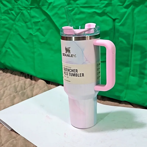 Stanley 40 oz Stainless Steel H2.0 flows tates Quencher Tumbler Watercolor Tulle - Picture 2 of 9